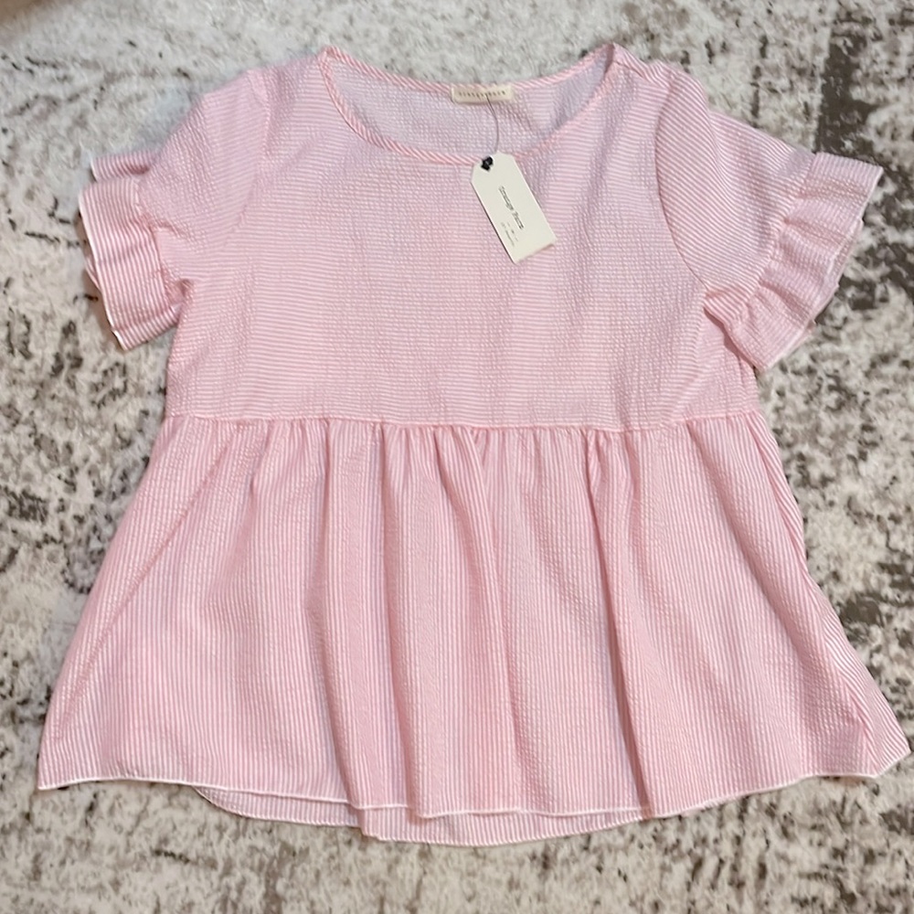 BNWT pink/white seersucker top XL.